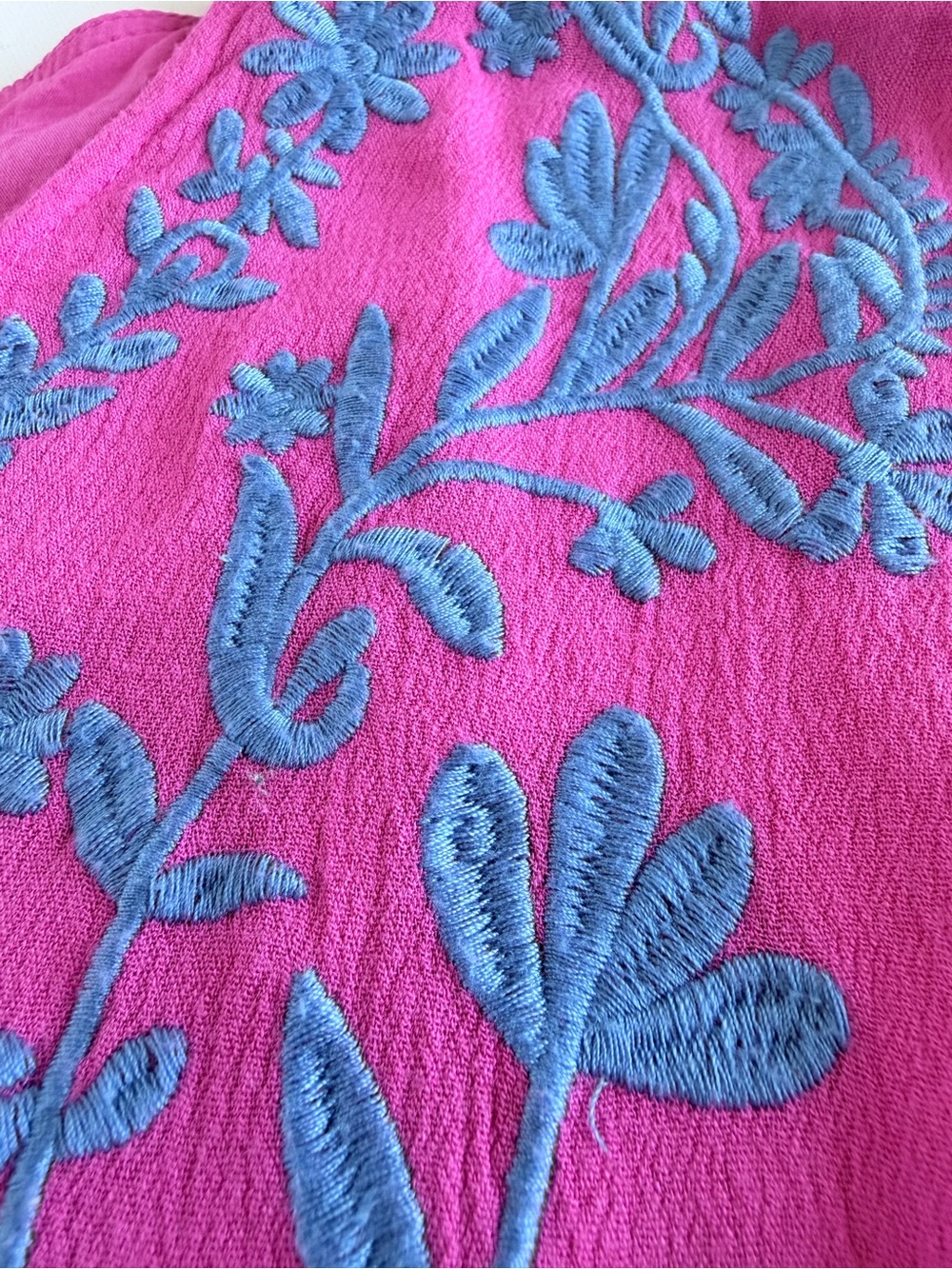 J.Marie Madeline Hot Pink Blue Embroidered Tiered Boho Mini Dress V-Neck M - Picture 11 of 12